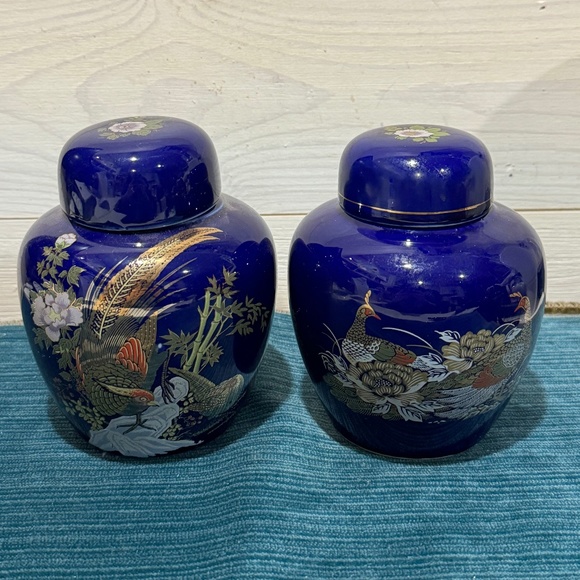 Vintage Cobalt Blue Hand Painted Ceramic Ginger Jars Made in Taiwan Set 2 - Picture 1 of 9